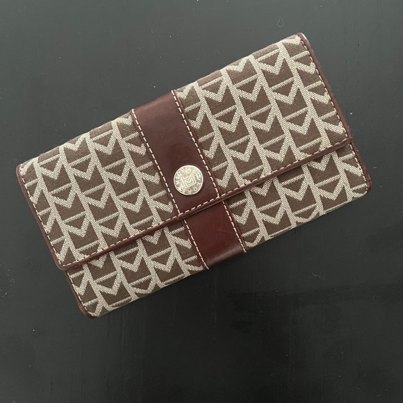 Michael Kors Matching Handbag & Wallet - Picture 8 of 11